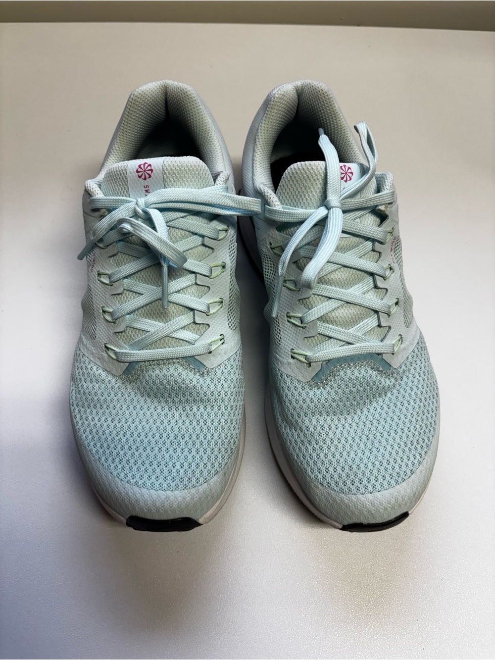 Nike Women’s Run Swift Light Blue Size 8